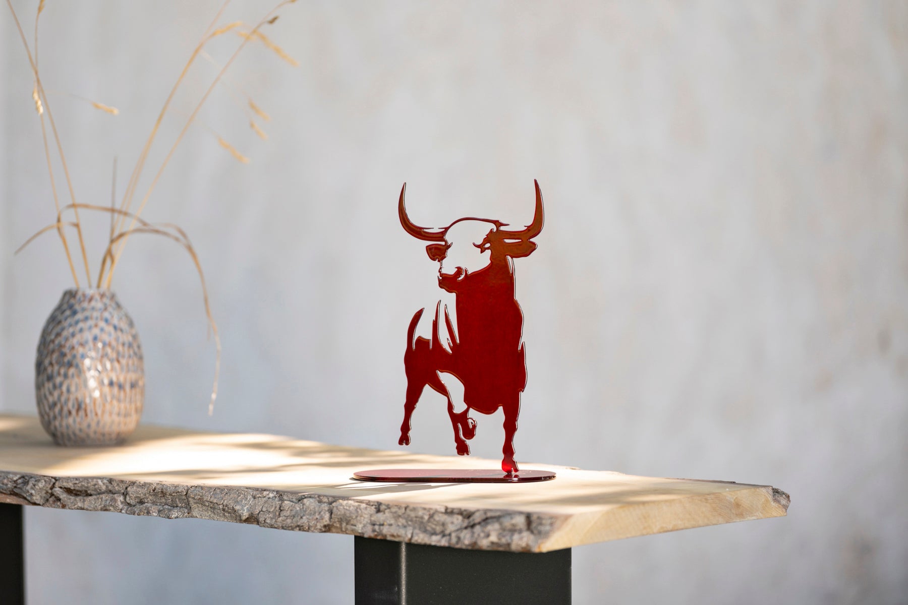 Figur "Katze im Arm"